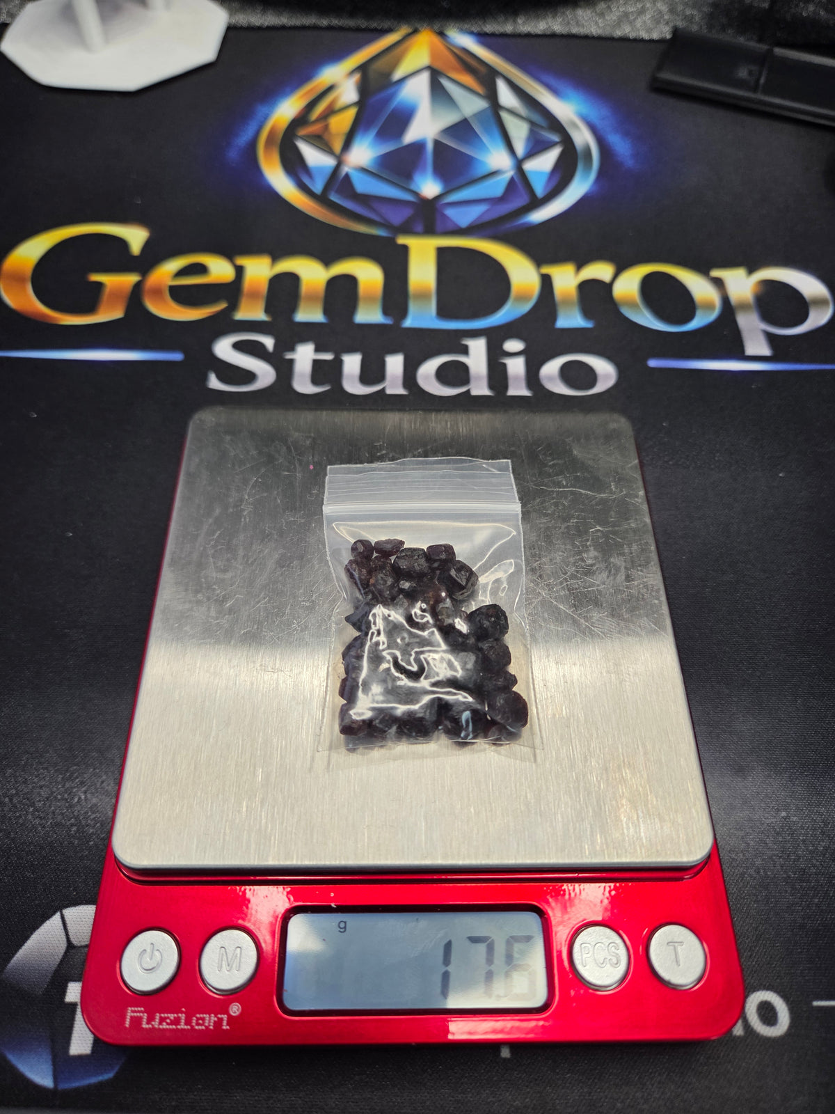 Red Almandine Garnet – 17g Bundle