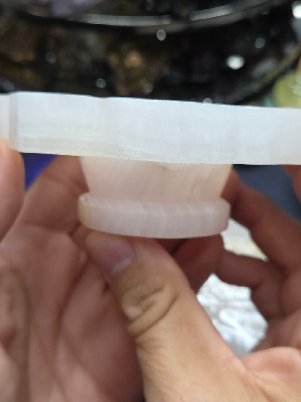 Mangano Calcite Lotus Bowl