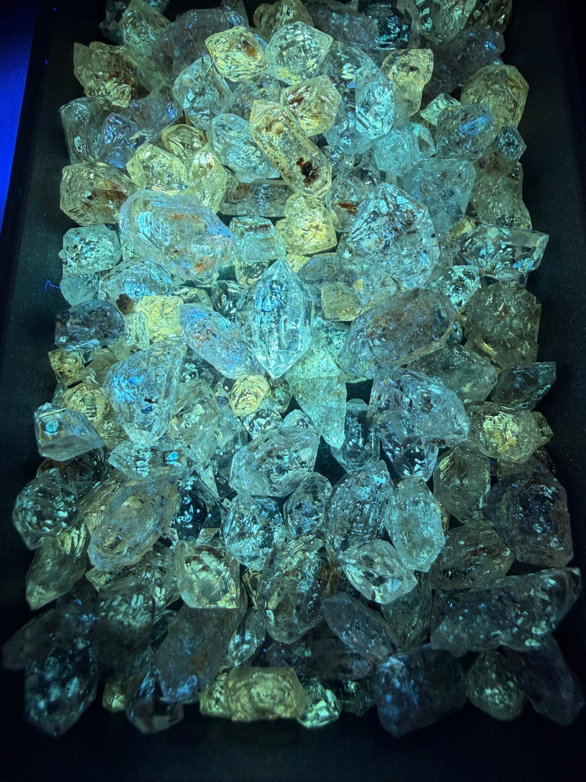 Petroleum Quartz Crystal 5g bundle