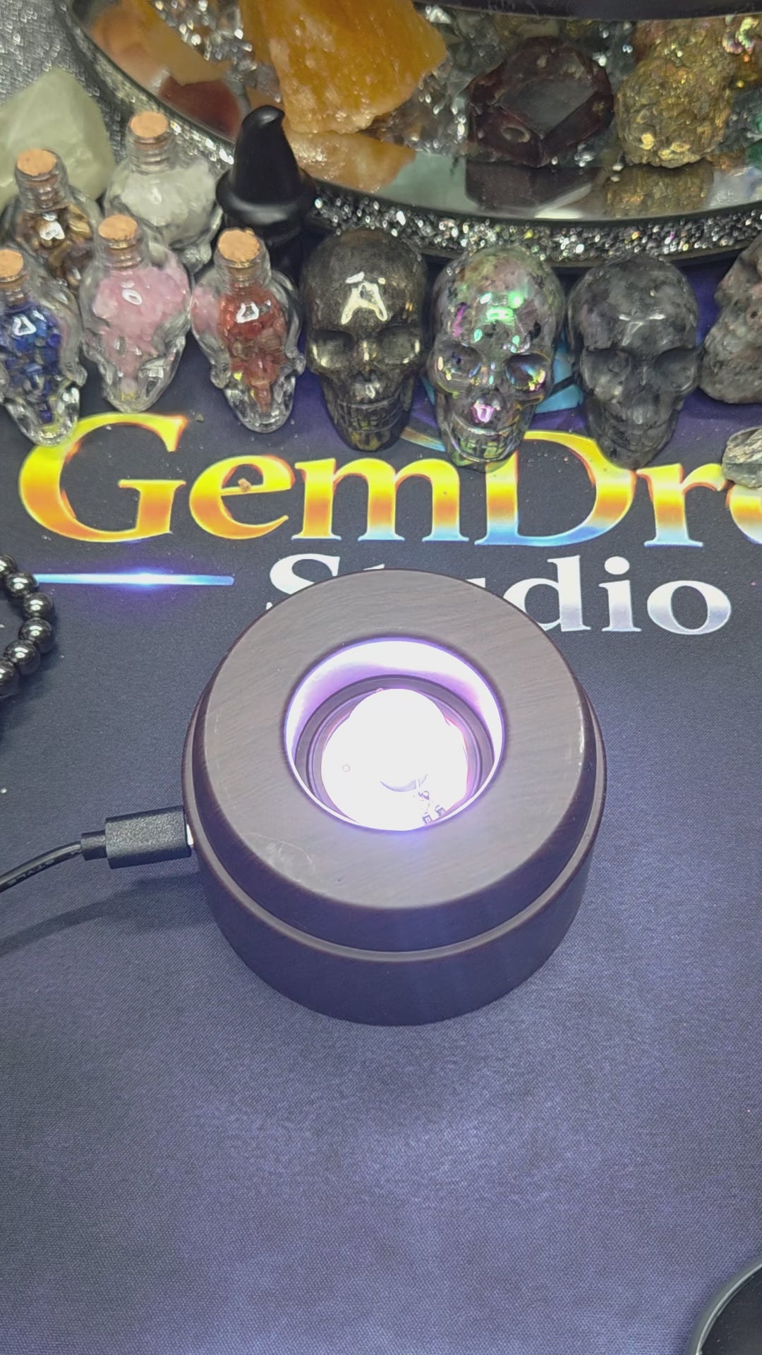 Rotating Sphere Holder with Multicolor Light